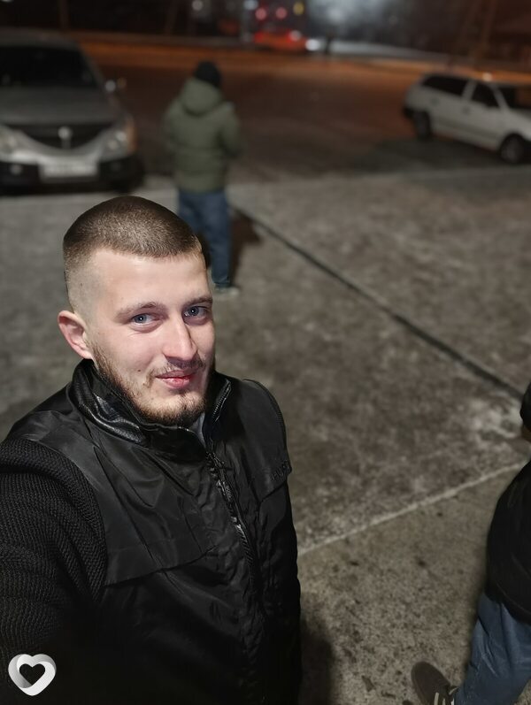 Евгений, 26, Черногорске — анкета №3482323
