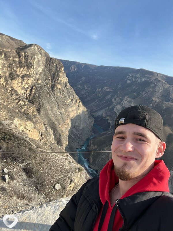 Валентин, 27, Чебоксарах — анкета №3483084