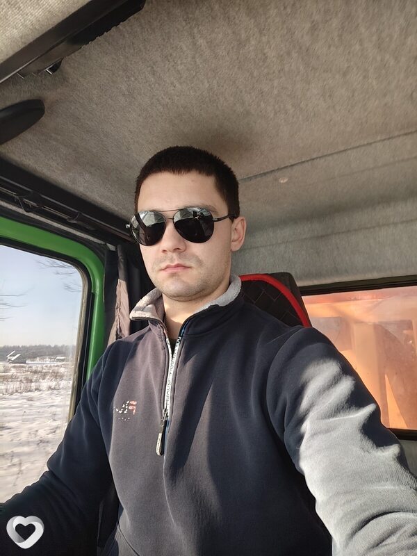 Максим, 27, Лунинце — анкета №3483134