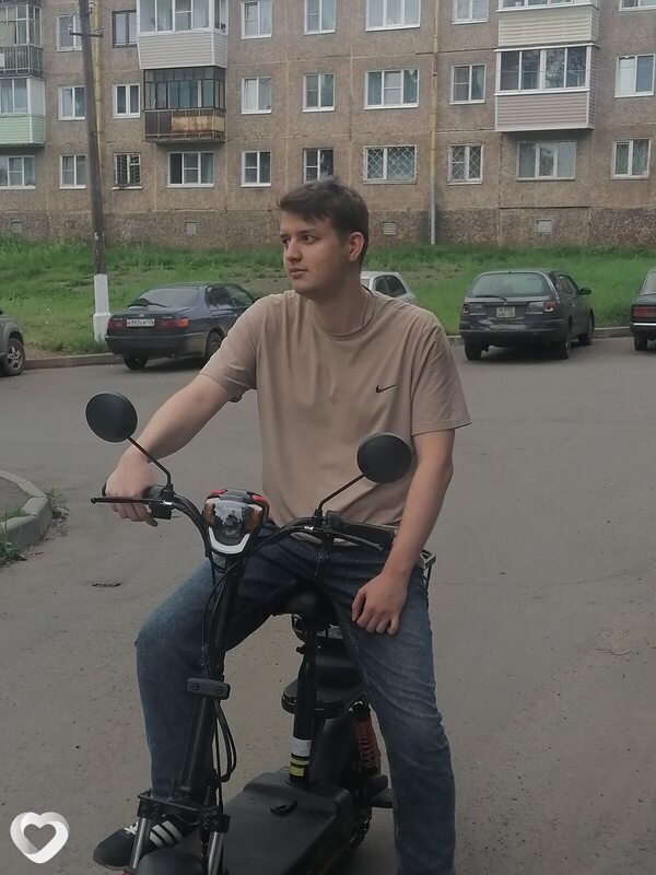 Андрей, 24, Братске — анкета №3483873