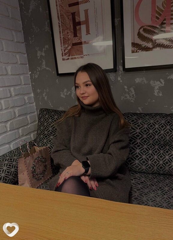 Алёна, 21, Орёл — анкета №3483747