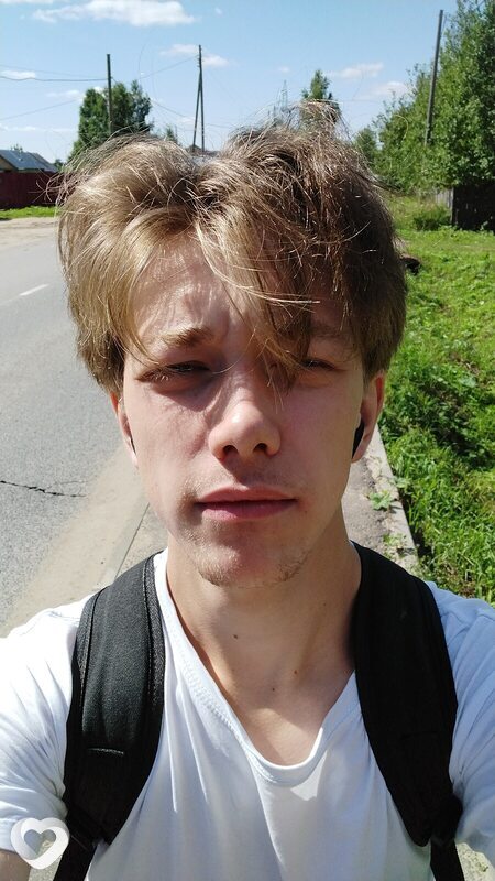 Максим, 20, Кирове — анкета №3484567
