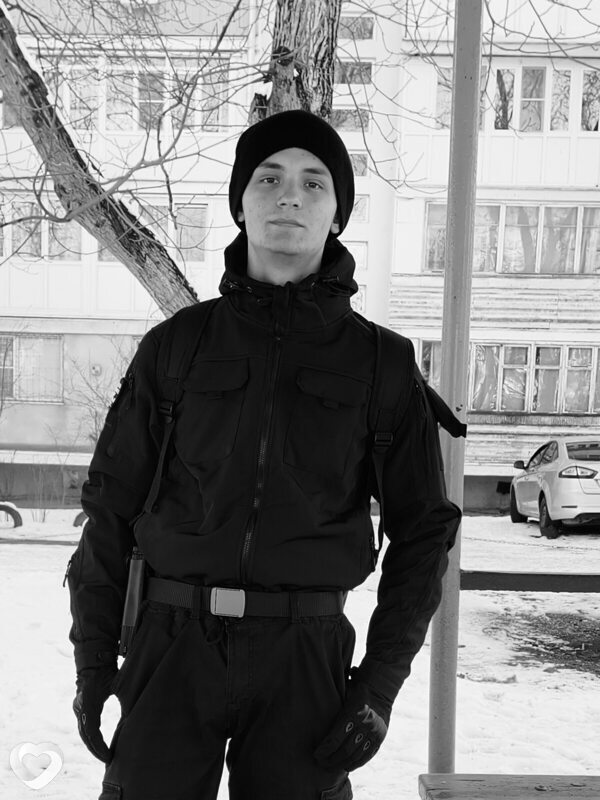 Ник, 19, Ессентуках — анкета №3485325