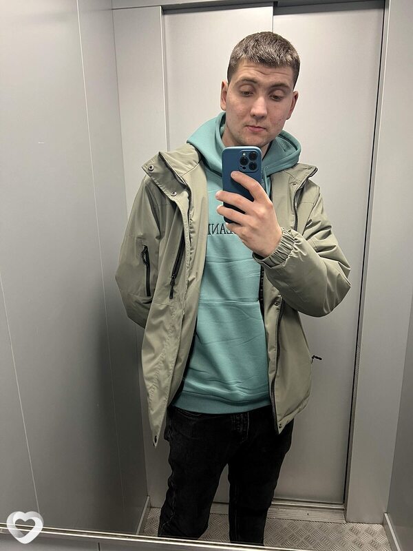 Алексей, 21, Энгельсе — анкета №3485934