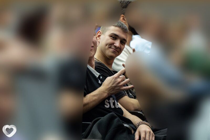 Александр, 18, Калининграде — анкета №3486623