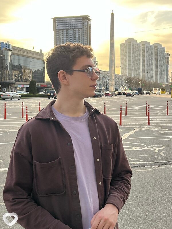 Глеб, 24, Киеве — анкета №3486714