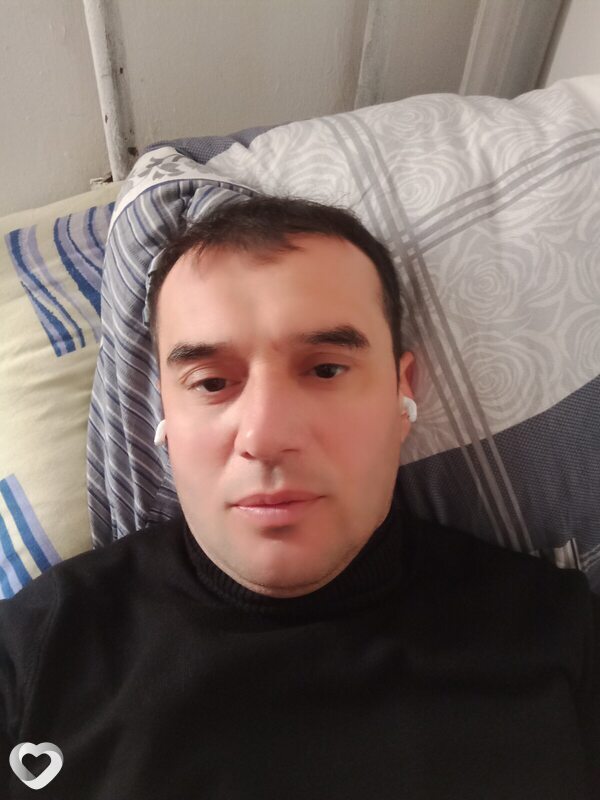 Сарвар, Свободный