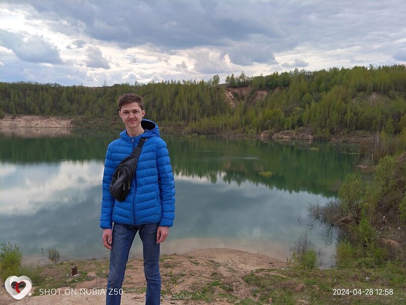 Андрей, 21, Смоленске — анкета №3487270