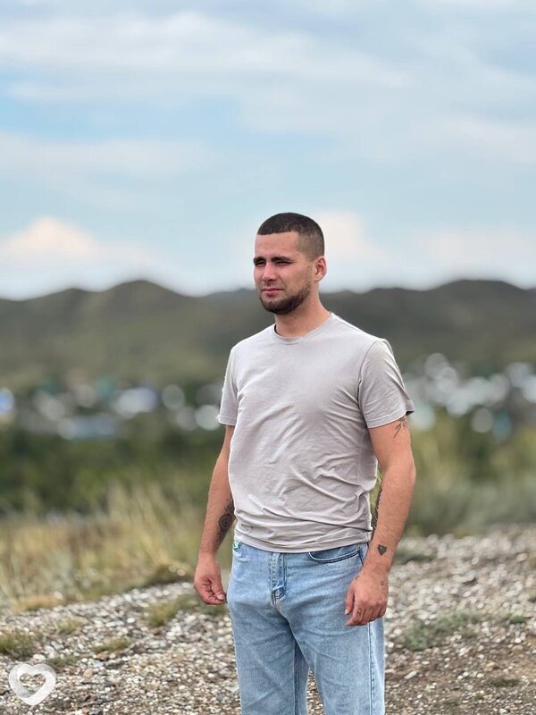 Андрей, 26, Артемовском — анкета №3487681
