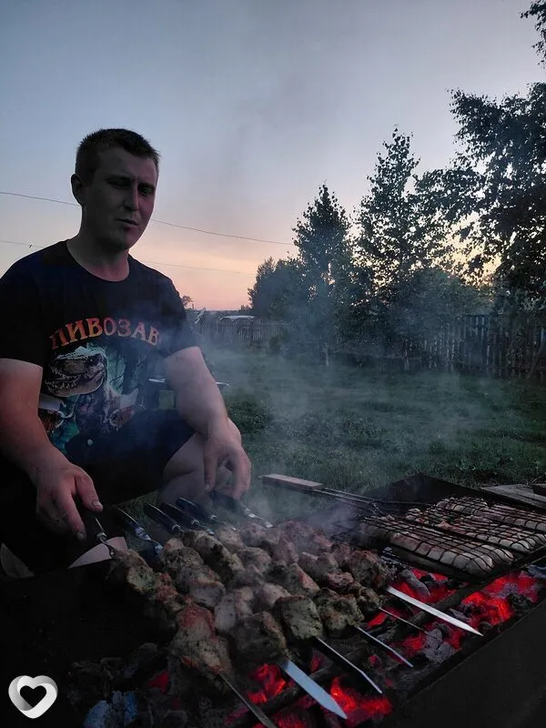 Владимир, 27, Барнауле — анкета №3489505