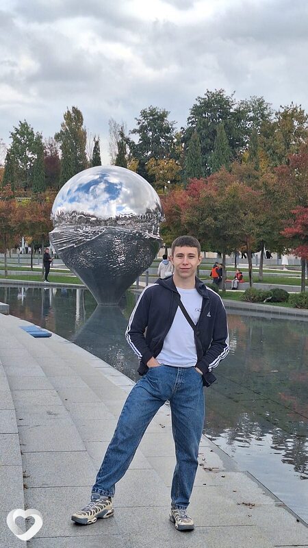 Михаил, 19, Волгограде — анкета №3491587