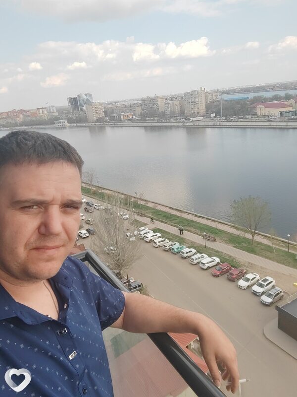 Артём, Сальск