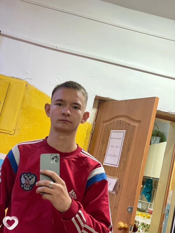 Денис, 19, Мариуполе — анкета №3492166