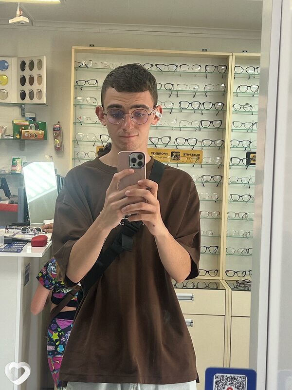 Анатолий, 19, Феодосии — анкета №3492847