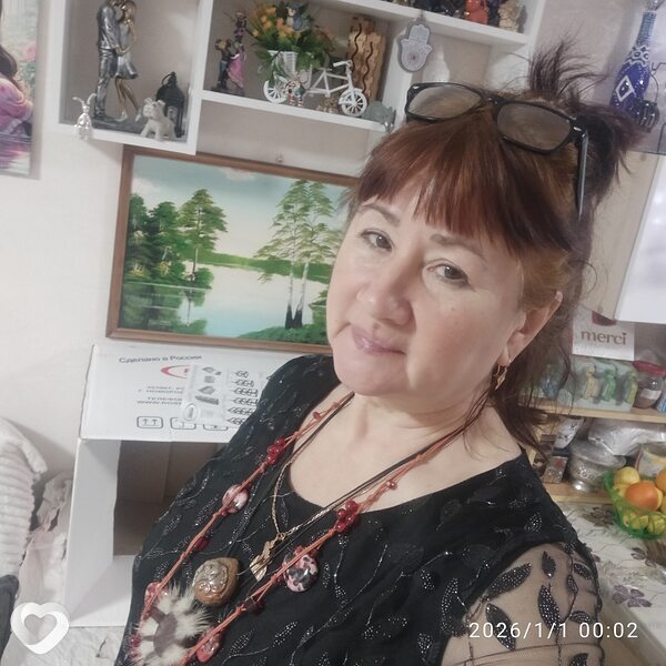 Lara, Реж