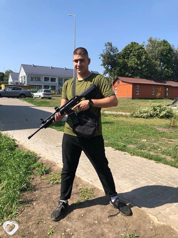 Аветик, 21, Белгороде — анкета №3494103