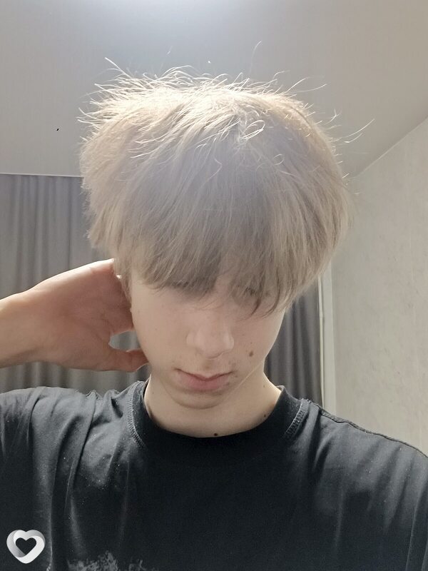 Денис, 18, Артеме — анкета №3494771