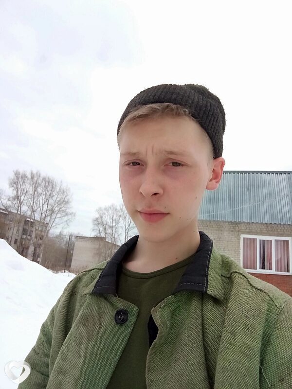 Тихон, 23, Березниках — анкета №3494627