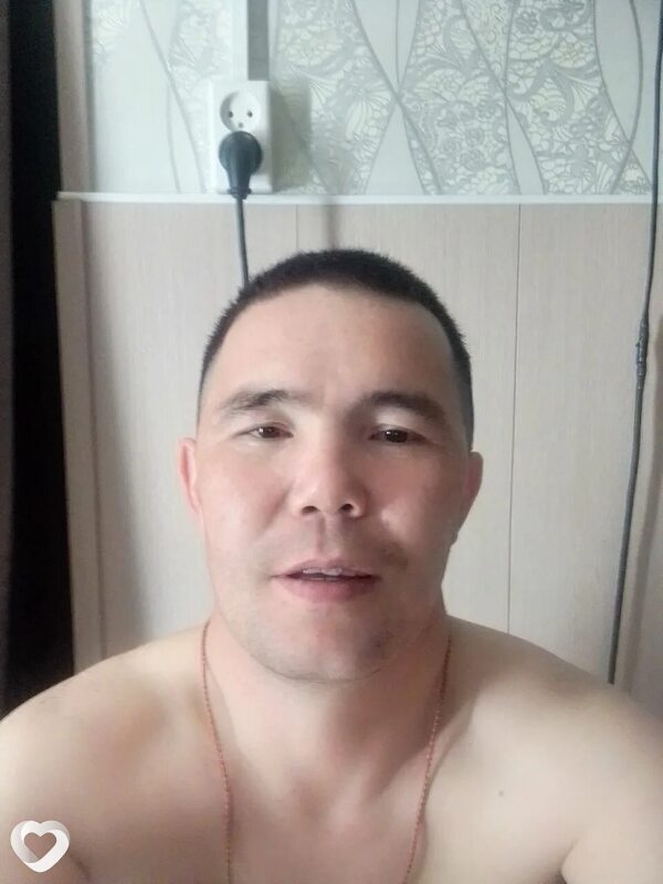 Гена, 32, Улан-Удэ — анкета №3496490