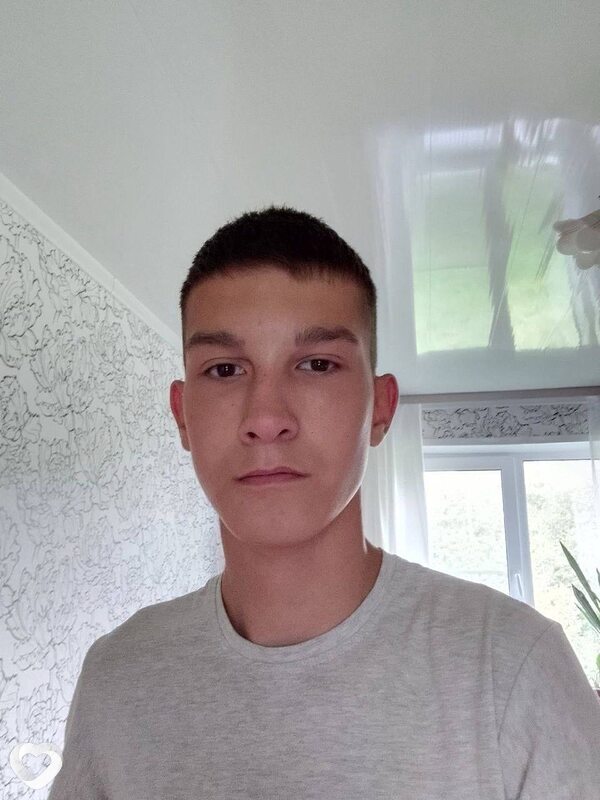 Виталий, 20, Ярославле — анкета №3496967