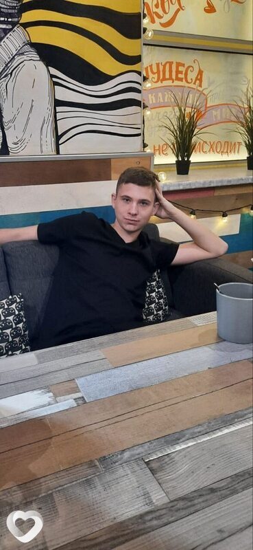 Алексей, 19, Керчи — анкета №3497788