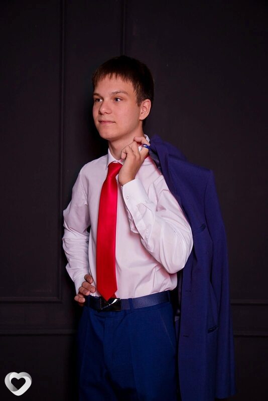 Кирилл, 20, Тобольске — анкета №3498155