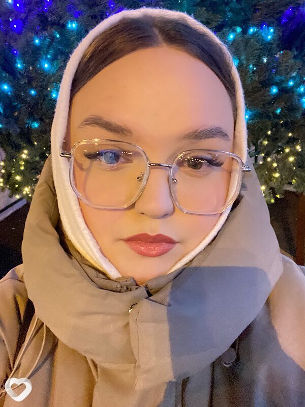Алена, 21, Екатеринбурге — анкета №3498951