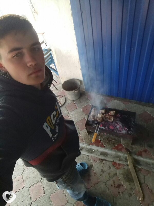 Владимир, 25, Сальске — анкета №3499988