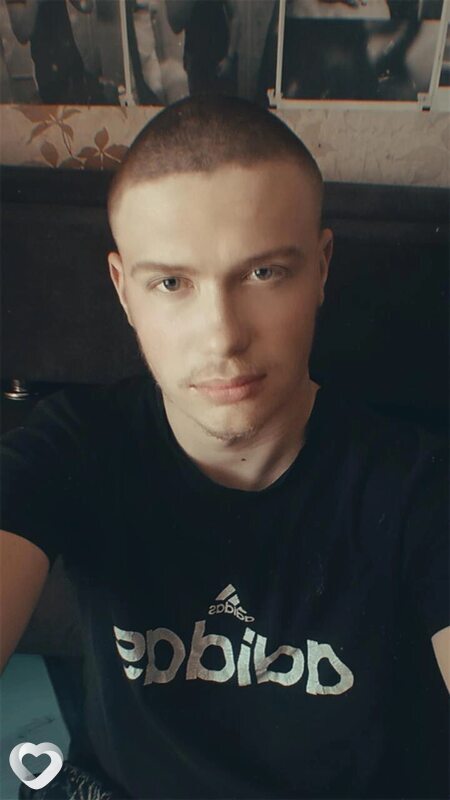Виктор, 20, Бердянске — анкета №3501496