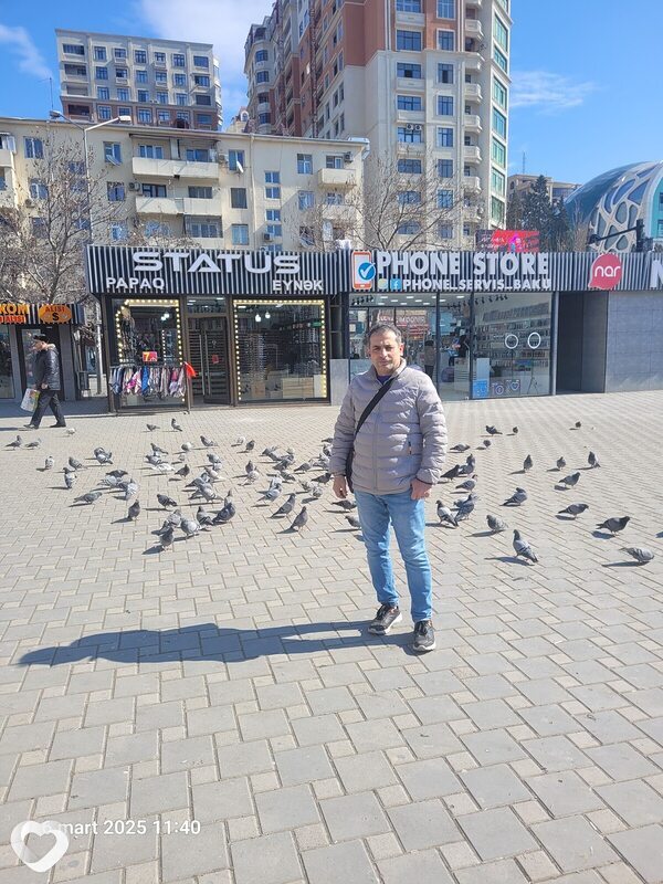 Роман, Баку
