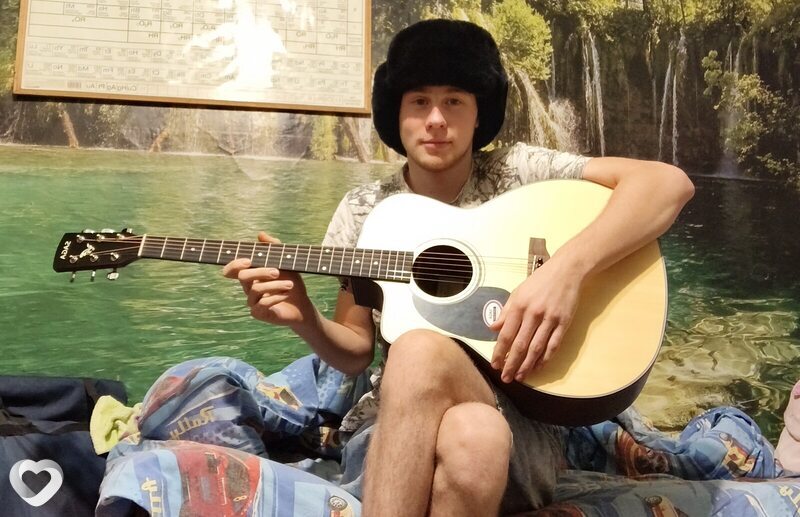 Илья, 19, Барнауле — анкета №3501858