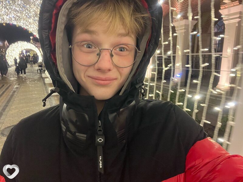 Sasha, 19, Ростове-на-Дону — анкета №3504350