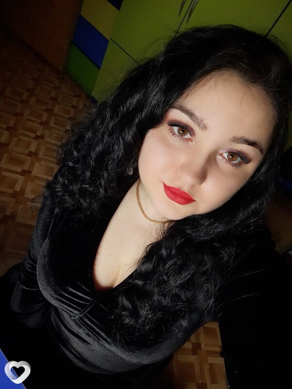 Яна, 18, Туапсе — анкета №3507239
