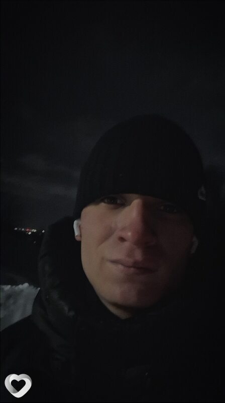 Артём, 21, Анжеро-Судженске — анкета №3507701