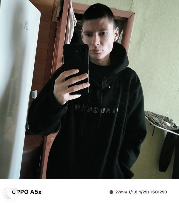 Денис, 23, Александрове — анкета №3508728