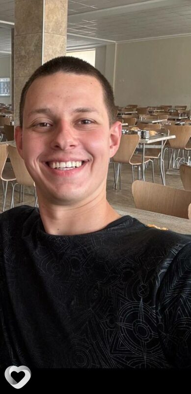 Влад, 21, Харькове — анкета №3509448