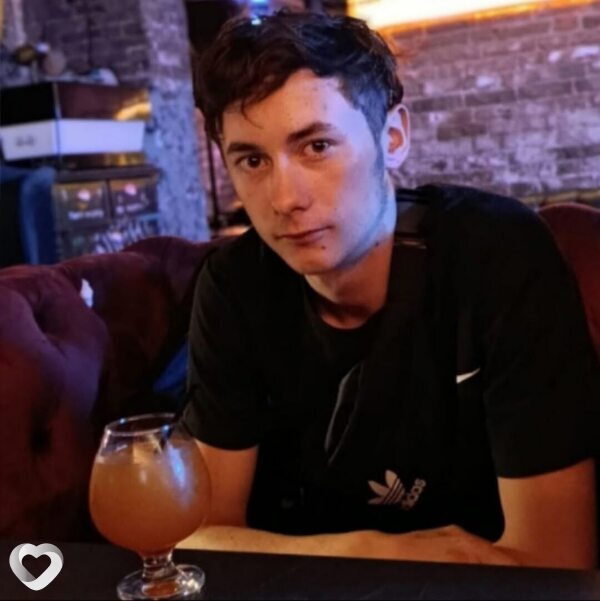Михаил, 20, Волгограде — анкета №3510944