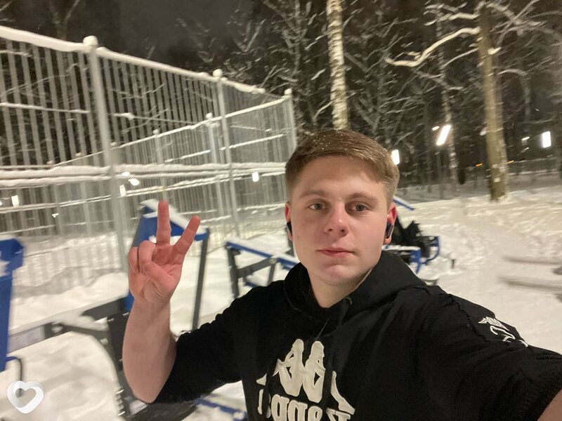 Александр, 19, Лобне — анкета №3511461