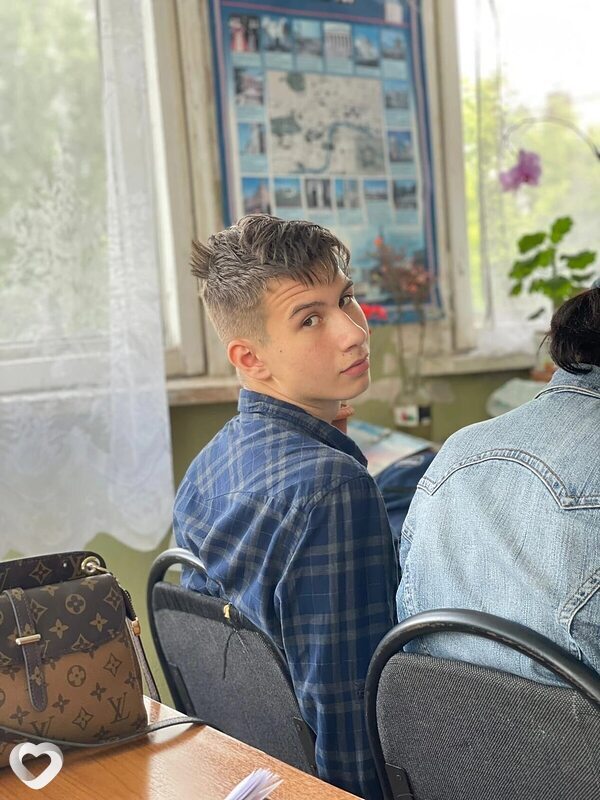 Владимир, 21, Самаре — анкета №3511563