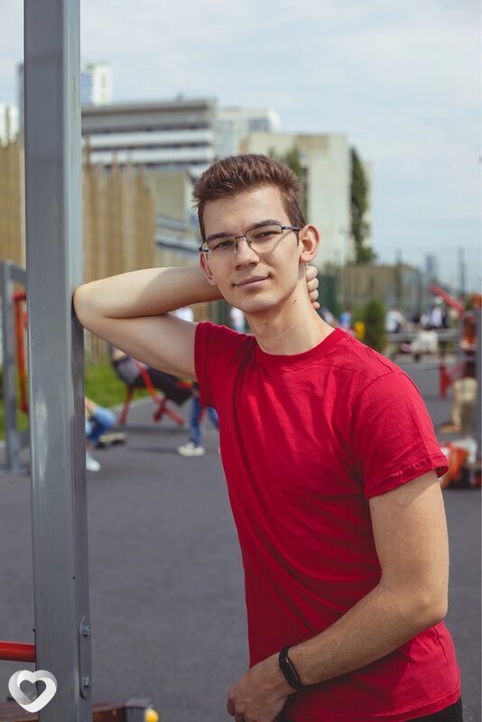 Антон, 23, Саратове — анкета №3512021