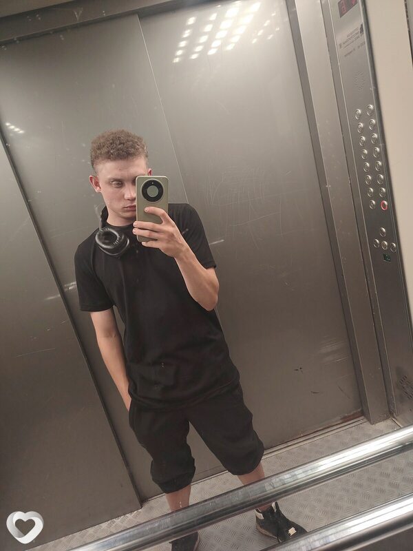 Константин, 21, Химках — анкета №3512254