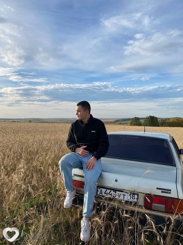 Артём, 23, Ижевске — анкета №3512942