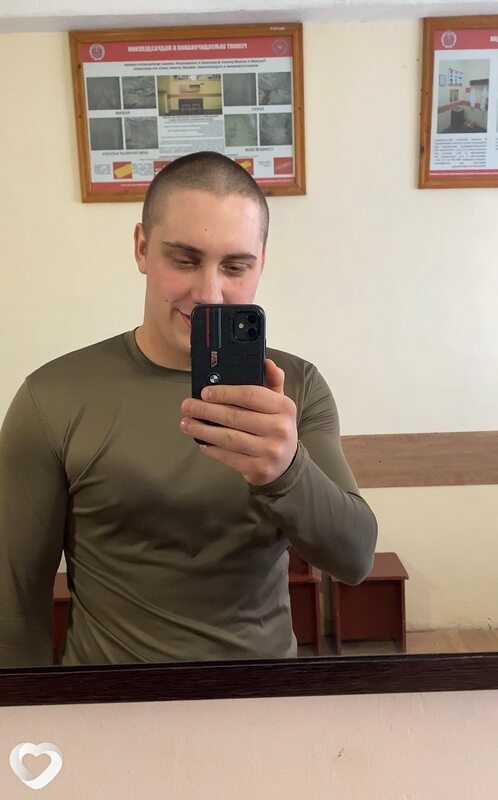 Денис, 22, Москве — анкета №3513853
