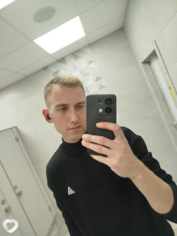 Андрей, 22, Калининграде — анкета №3513324