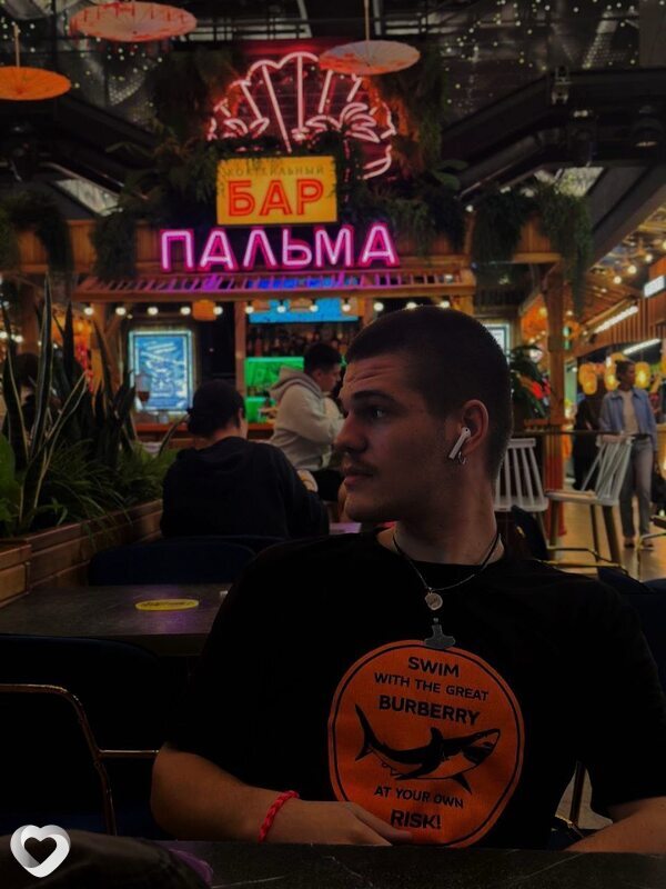 Иван, 21, Феодосии — анкета №3513756