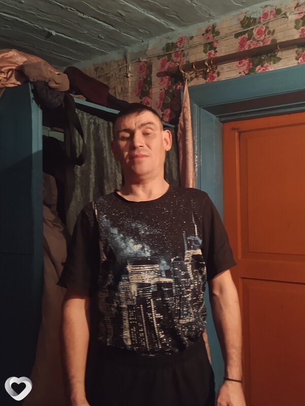 Виктор, 43, Нижнеудинске — анкета №3514457