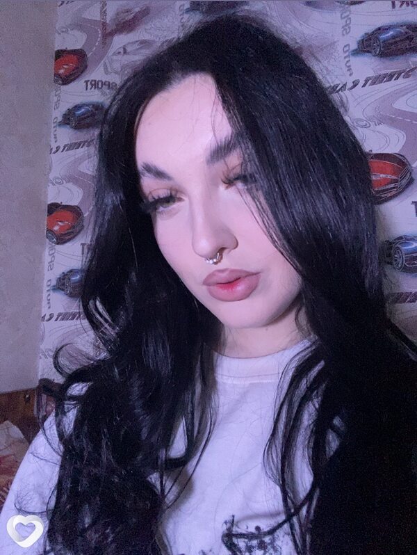 Карина, 20, Москве — анкета №3514219