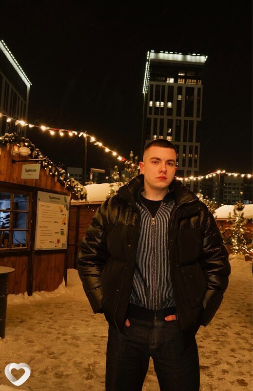 Михаил, 21, Саратове — анкета №3514981