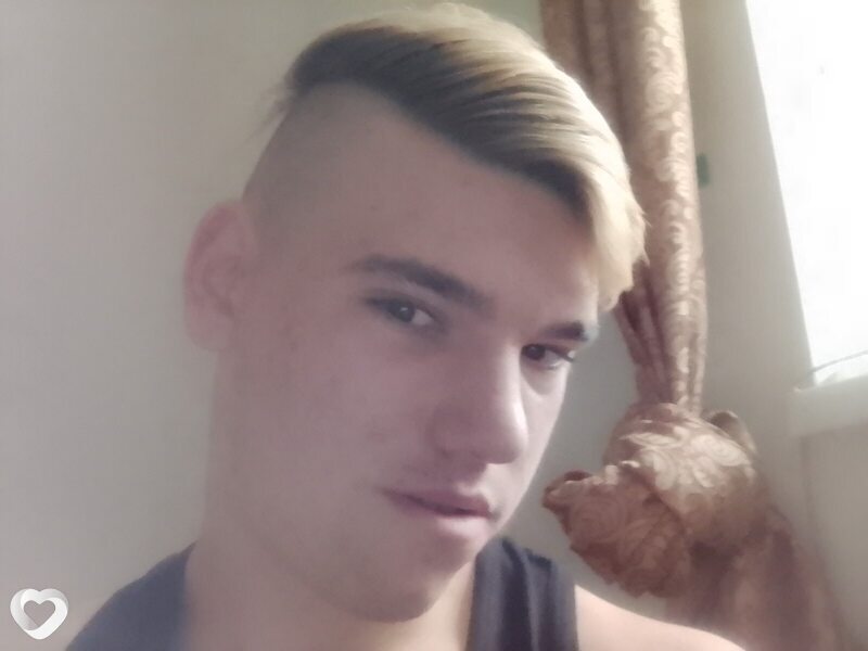 Влад, 19, Севастополе — анкета №3515856