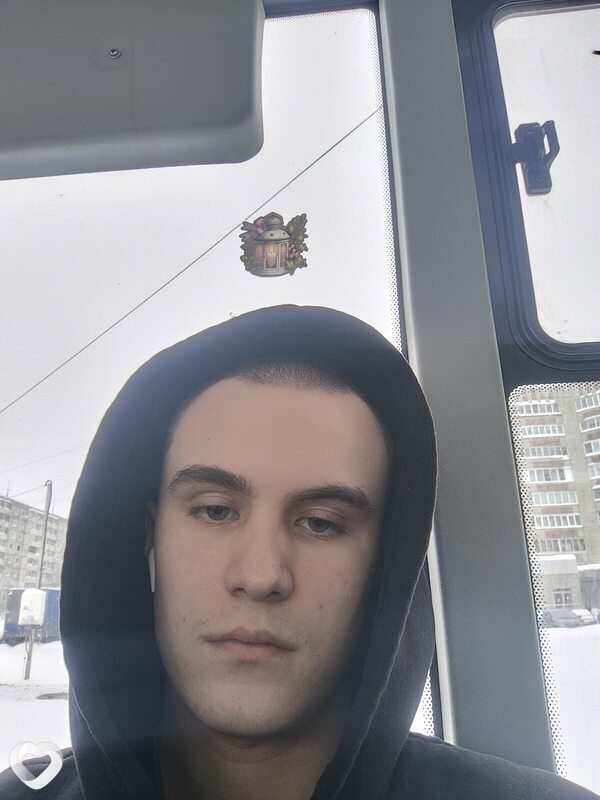 Михаил, 19, Кирове — анкета №3515925